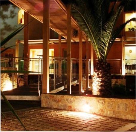 Astoria Hotel Трулос Екстер'єр фото
